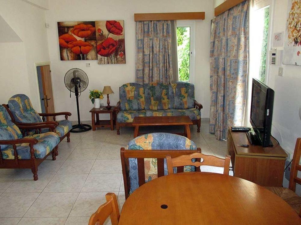 Rododafni Villas Klorakas Екстер'єр фото