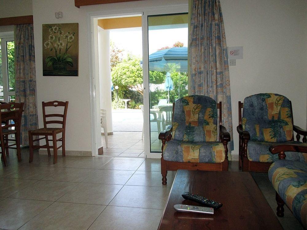 Rododafni Villas Klorakas Екстер'єр фото
